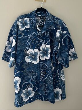 Box Office Island Hawaiian Floral Button Up Shirt Blue White Men’s Large